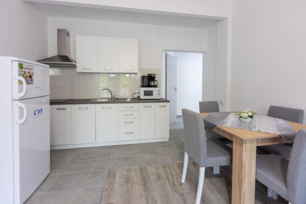 Apartments Ankica ซริกเวนิซา ภายนอก รูปภาพ