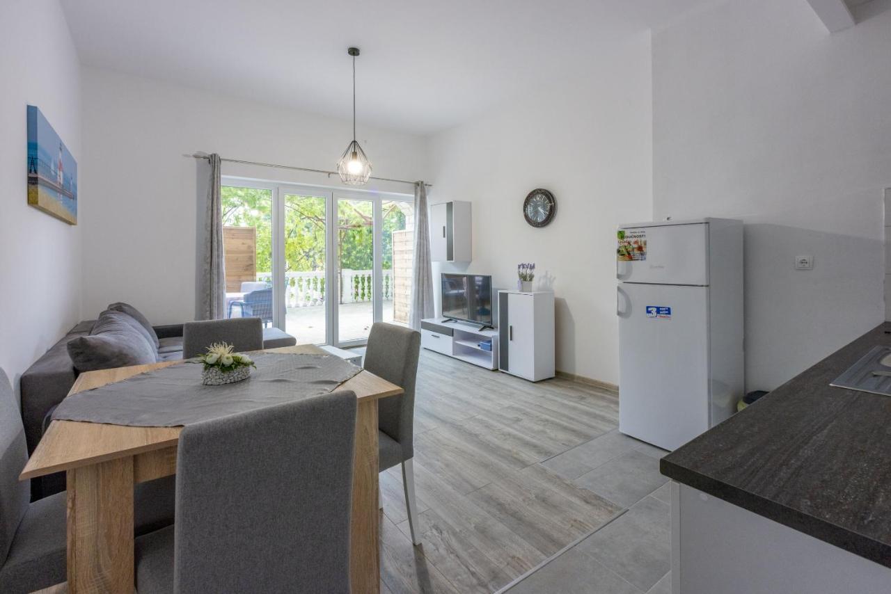 Apartments Ankica ซริกเวนิซา ภายนอก รูปภาพ